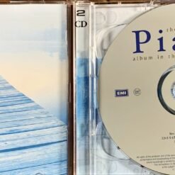 Alternative view of Varios Artistas - The Most Relaxing Piano Album In The World... Ever!